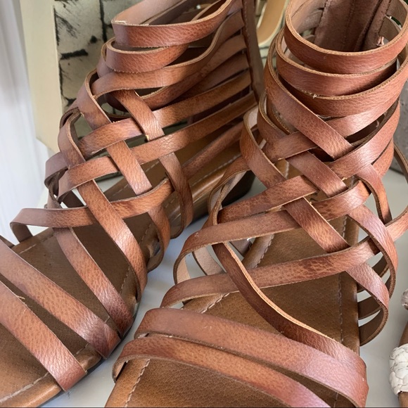 Bundle of American Eagle Strappy Sandals - Picture 7 of 16